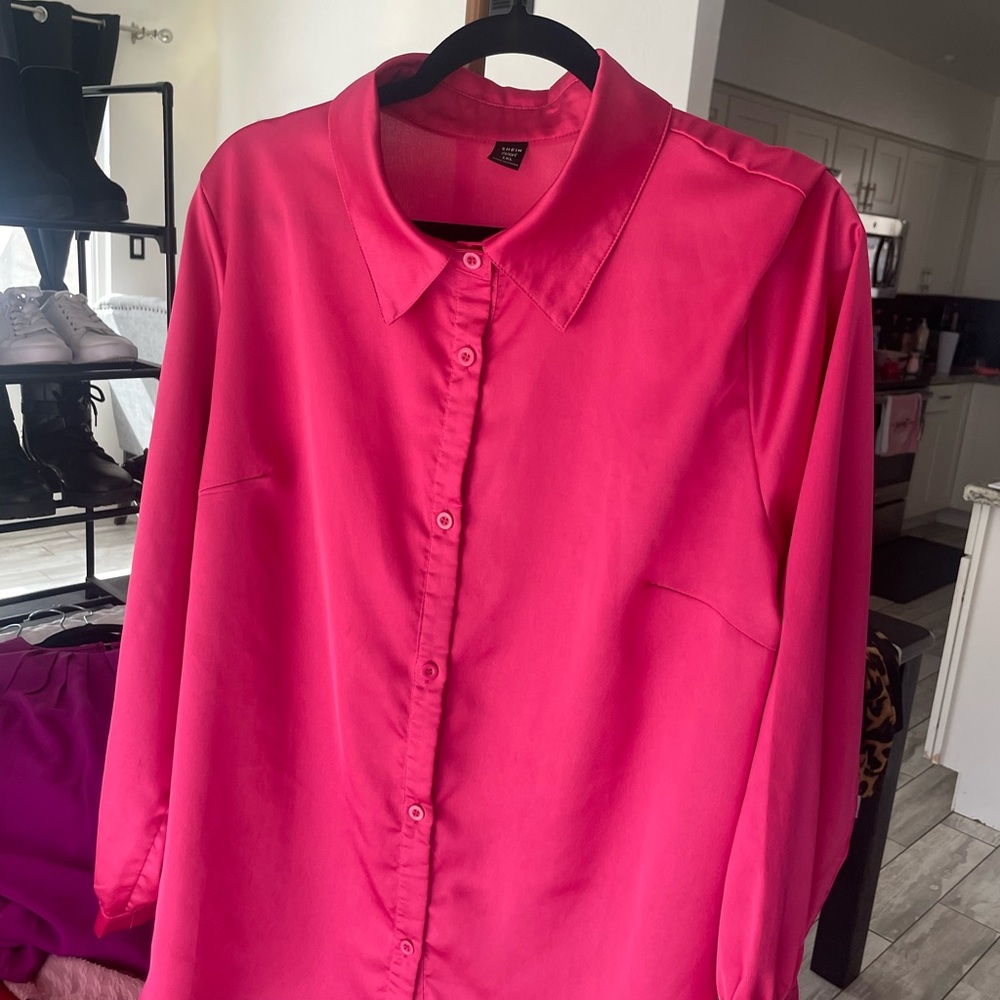 SHEIN Curve Hot Pink Blouse 1XL Satin Look Button Up Flowy Feminine Top